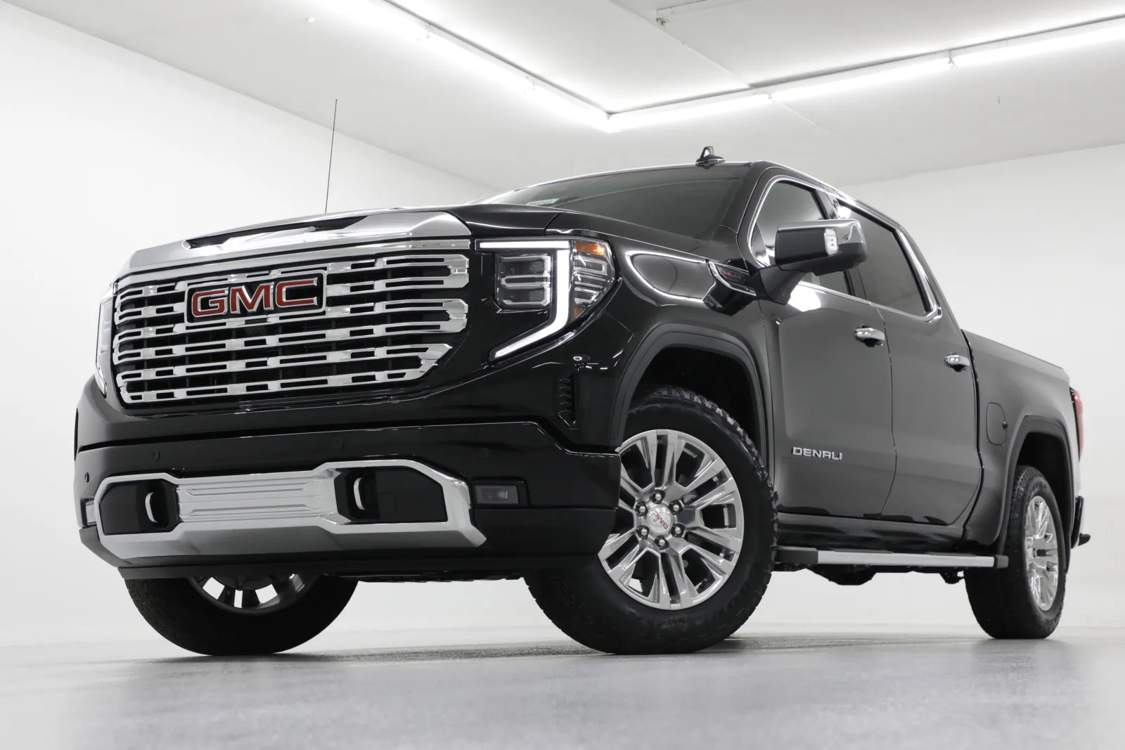 Black 2026 GMC Sierra 1500 Denali for sale in Clinton, MO