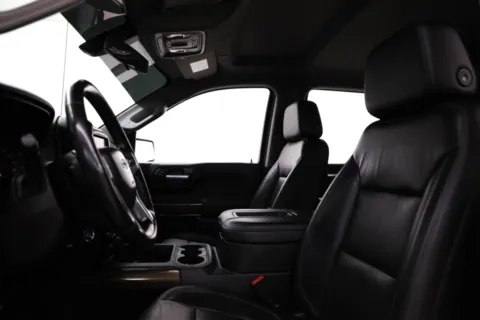 More photos of 2020 Chevrolet Silverado 1500 RST at Jim Falk Motors, MO