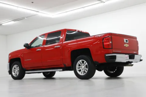More photos of 2018 Chevrolet Silverado 1500 LT at Jim Falk Motors, MO