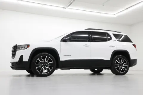 Photos of 2021 GMC Acadia SLE for sale in Clinton, MO at Jim Falk Motors