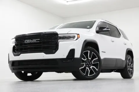 White 2021 GMC Acadia SLE for sale in Clinton, MO
