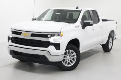 More photos of 2026 Chevrolet Silverado 1500 LT at Jim Falk Motors, MO