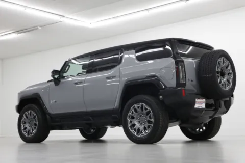 More photos of 2026 GMC HUMMER EV SUV 3X at Jim Falk Motors, MO