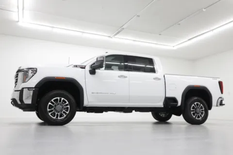 Photos of 2025 GMC Sierra 2500HD SLT for sale in Clinton, MO at Jim Falk Motors