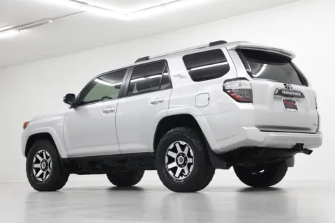 More photos of 2017 Toyota 4Runner TRD Off Road Premium at Jim Falk Motors, MO
