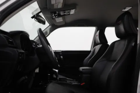 More photos of 2017 Toyota 4Runner TRD Off Road Premium at Jim Falk Motors, MO