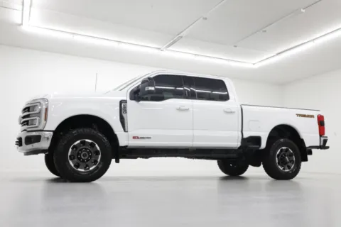 Photos of 2024 Ford Super Duty F-250 SRW LARIAT for sale in Clinton, MO at Jim Falk Motors