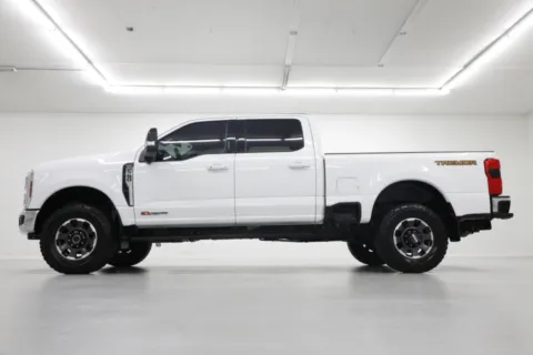 Another view of 2024 Ford Super Duty F-250 SRW LARIAT for sale in Clinton, MO at Jim Falk Motors