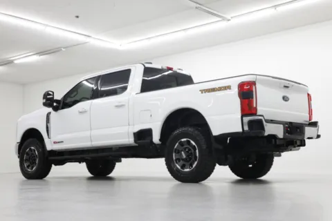 More photos of 2024 Ford Super Duty F-250 SRW LARIAT at Jim Falk Motors, MO