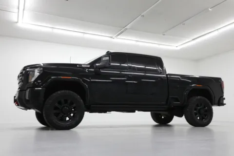 Photos of 2024 GMC Sierra 2500HD AT4 for sale in Clinton, MO at Jim Falk Motors