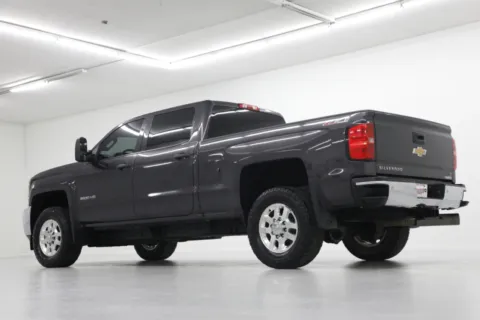 More photos of 2015 Chevrolet Silverado 3500HD LT at Jim Falk Motors, MO
