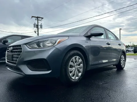 Gray 2019 Hyundai Accent SE for sale in Clinton, MO