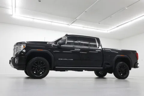 Photos of 2022 GMC Sierra 2500HD Denali for sale in Clinton, MO at Jim Falk Motors