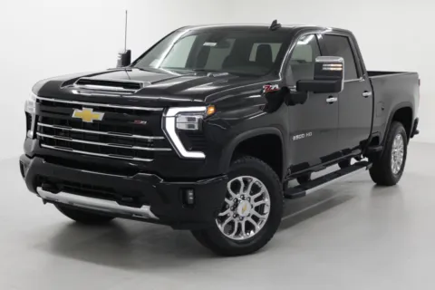 More photos of 2025 Chevrolet Silverado 2500HD LTZ at Jim Falk Motors, MO