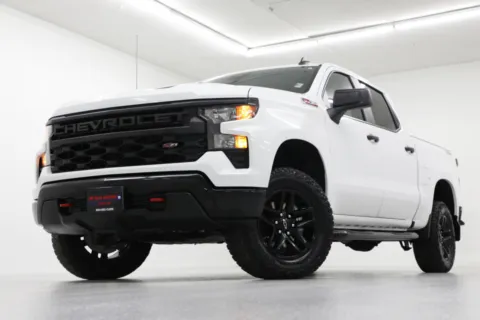 White 2024 Chevrolet Silverado 1500 Custom Trail Boss for sale in Clinton, MO