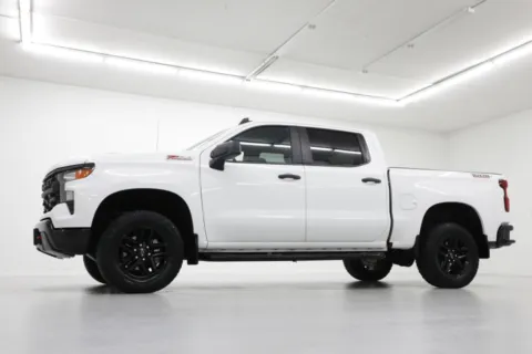 Photos of 2024 Chevrolet Silverado 1500 Custom Trail Boss for sale in Clinton, MO at Jim Falk Motors