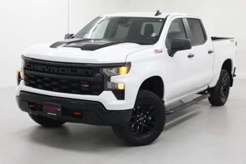 White 2024 Chevrolet Silverado 1500 Custom Trail Boss for sale in Clinton, MO
