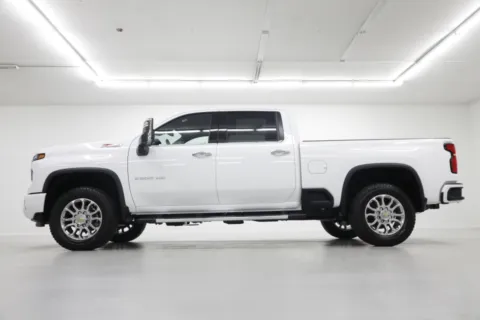 Another view of 2025 Chevrolet Silverado 2500HD LTZ for sale in Clinton, MO at Jim Falk Motors
