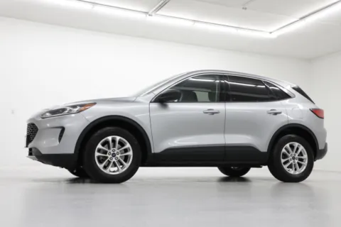 Photos of 2022 Ford Escape SE for sale in Clinton, MO at Jim Falk Motors