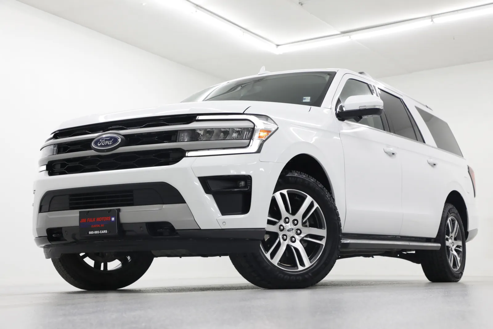 White 2023 Ford Expedition Max XLT for sale in Clinton, MO