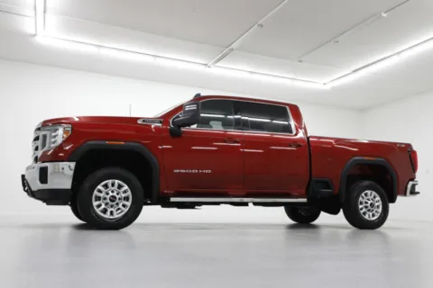 Photos of 2022 GMC Sierra 2500HD SLE for sale in Clinton, MO at Jim Falk Motors
