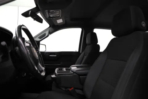 More photos of 2021 Chevrolet Silverado 1500 LT at Jim Falk Motors, MO