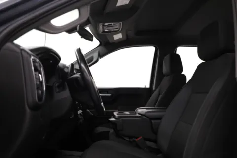 More photos of 2021 Chevrolet Silverado 1500 LT at Jim Falk Motors, MO