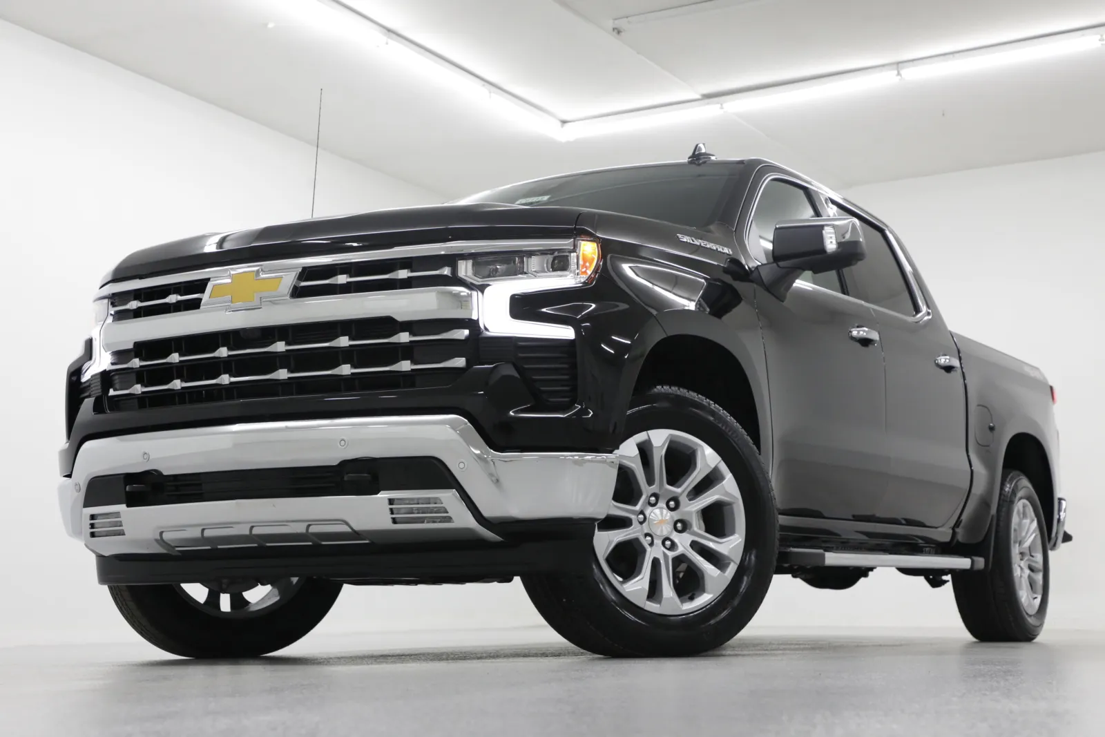Black 2026 Chevrolet Silverado 1500 LTZ for sale in Clinton, MO
