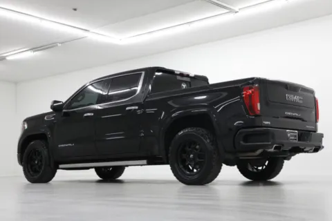 More photos of 2020 GMC Sierra 1500 Denali at Jim Falk Motors, MO
