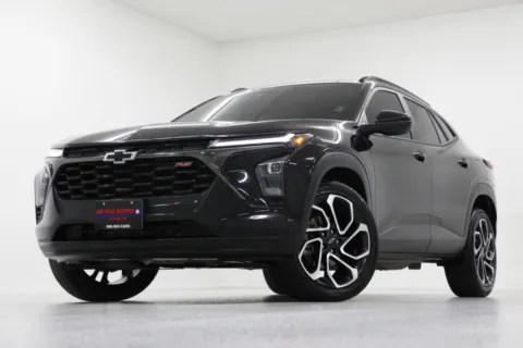 Black 2024 Chevrolet Trax 2RS for sale in Clinton, MO