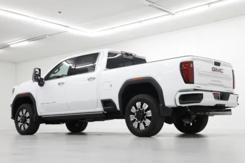 More photos of 2025 GMC Sierra 2500HD Denali at Jim Falk Motors, MO
