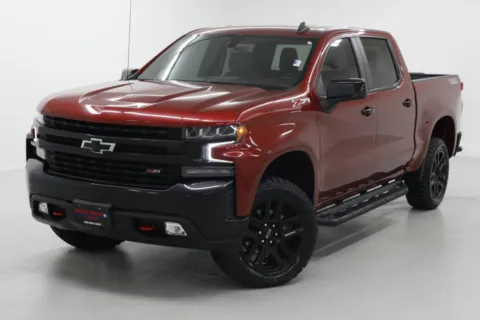 More photos of 2021 Chevrolet Silverado 1500 LT Trail Boss at Jim Falk Motors, MO