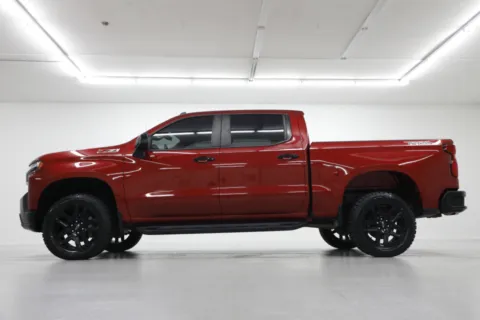 Another view of 2021 Chevrolet Silverado 1500 LT Trail Boss for sale in Clinton, MO at Jim Falk Motors