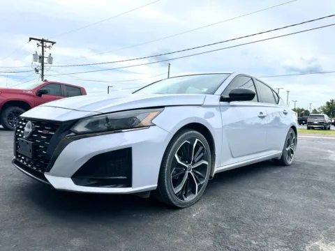 Gray 2023 Nissan Altima 2.5 SR for sale in Clinton, MO
