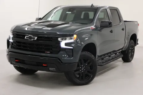 More photos of 2025 Chevrolet Silverado 1500 LT Trail Boss at Jim Falk Motors, MO