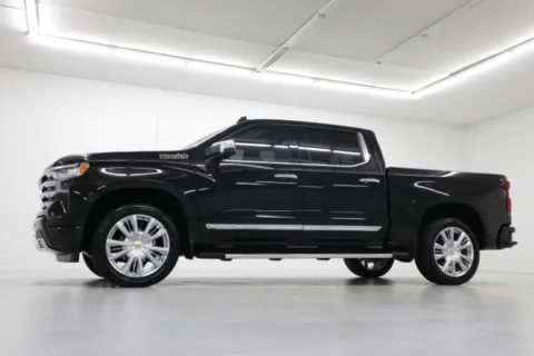 Photos of 2024 Chevrolet Silverado 1500 High Country for sale in Clinton, MO at Jim Falk Motors