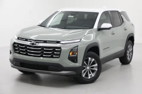 More photos of 2026 Chevrolet Equinox FWD LT at Jim Falk Motors, MO