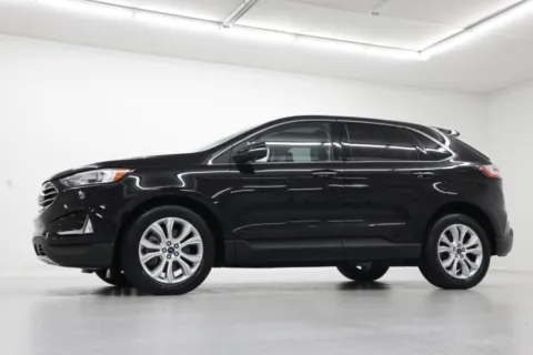 Photos of 2022 Ford Edge Titanium for sale in Clinton, MO at Jim Falk Motors