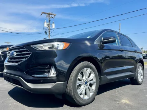 Black 2022 Ford Edge Titanium for sale in Clinton, MO
