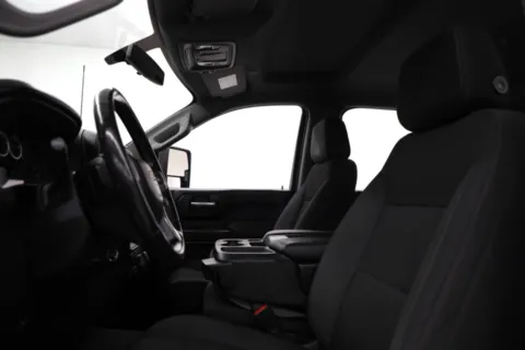 More photos of 2022 Chevrolet Silverado 2500HD LT at Jim Falk Motors, MO