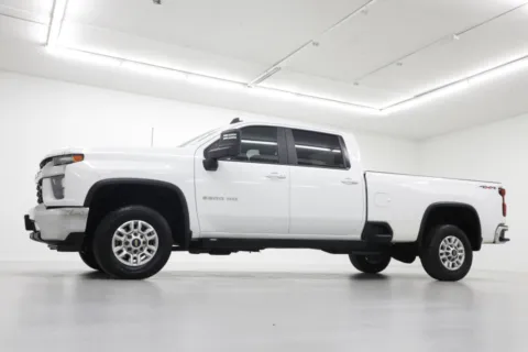 Photos of 2022 Chevrolet Silverado 2500HD LT for sale in Clinton, MO at Jim Falk Motors