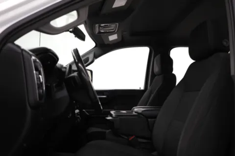 More photos of 2022 Chevrolet Silverado 2500HD LT at Jim Falk Motors, MO