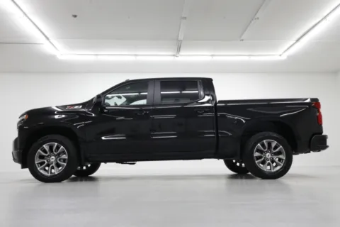 Another view of 2021 Chevrolet Silverado 1500 RST for sale in Clinton, MO at Jim Falk Motors