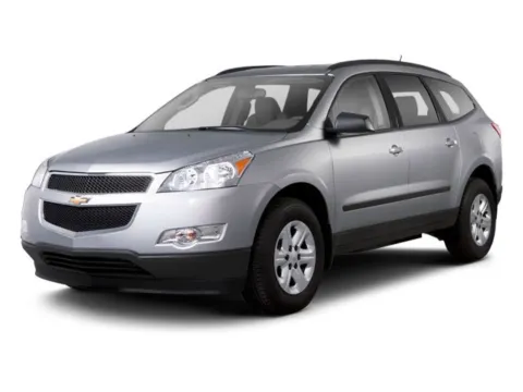 Green 2010 Chevrolet Traverse LT w/1LT for sale in Clinton, MO