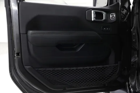 Photos of 2020 Jeep Gladiator Overland North Edition for sale in Clinton, MO at Jim Falk Motors