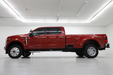 Another view of 2024 Ford Super Duty F-450 DRW LARIAT for sale in Clinton, MO at Jim Falk Motors