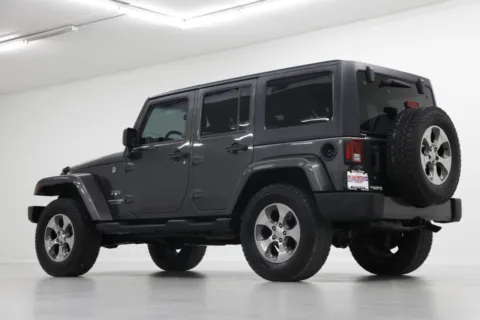 More photos of 2018 Jeep Wrangler JK Unlimited Sahara at Jim Falk Motors, MO