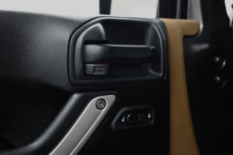 More photos of 2018 Jeep Wrangler JK Unlimited Sahara at Jim Falk Motors, MO