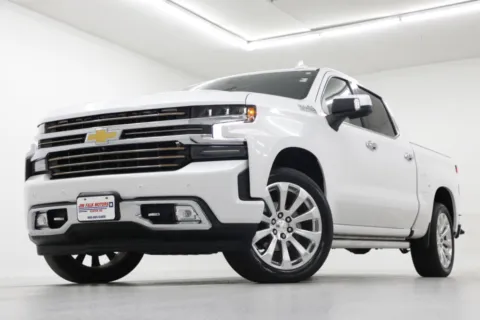 White 2019 Chevrolet Silverado 1500 High Country for sale in Clinton, MO