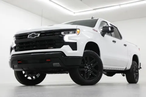 White 2026 Chevrolet Silverado 1500 LT Trail Boss for sale in Clinton, MO